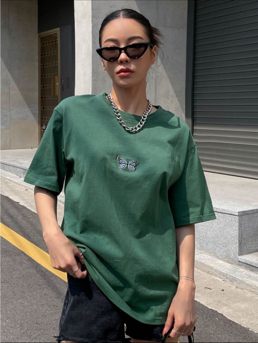 SHEIN Dazy Cotton Tee Shirt with Embroidered Butterfly - Green